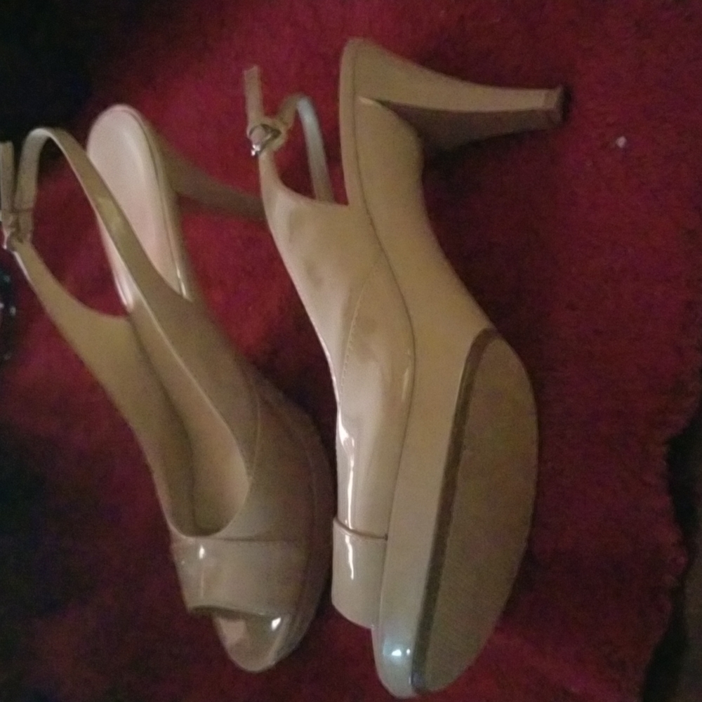 Shoes - Picture 2 of 2